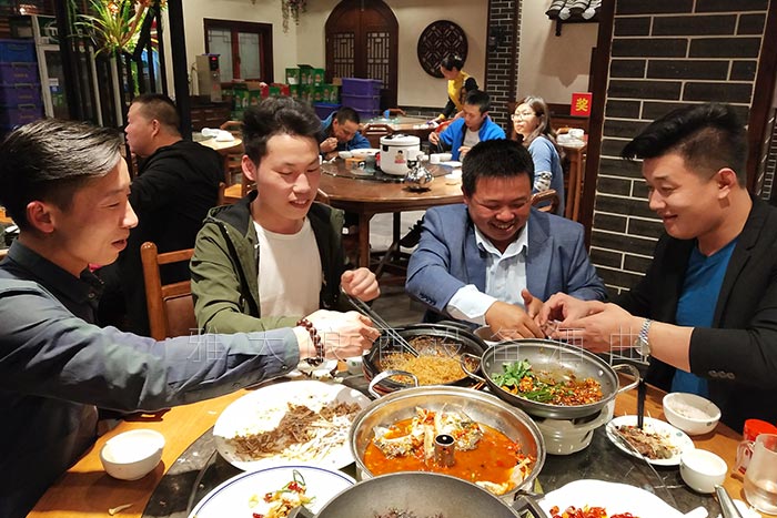 純糧酒飲后不上頭，不口干