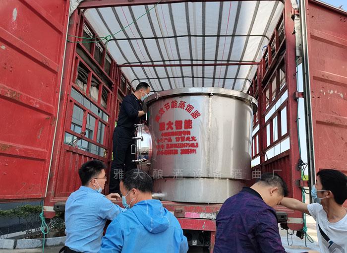 訂購1000斤雅大不銹鋼釀酒設備及全套果酒設備