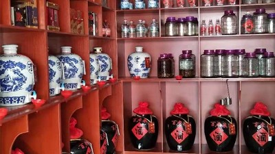 瓶裝酒橫行，是什么讓人們再次愛上小型酒廠釀酒設備生產的散酒？