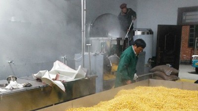 做酒10多年沒酒存，換釀白酒釀造設(shè)備3年存10000斤酒