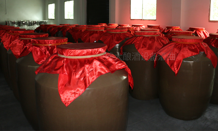 9.1無糠殼高粱固態(tài)釀酒技術—儲陳老熟