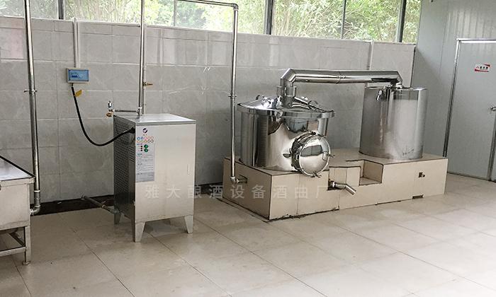 用電加熱釀酒設(shè)備做固態(tài)酒，怎樣做好場(chǎng)地衛(wèi)生？1