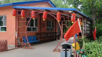 民宿+釀酒，李先生用高粱釀酒設(shè)備做酒的生活別有一番風(fēng)味