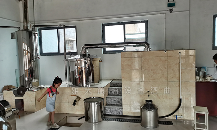 9.15雅大小型白酒設備