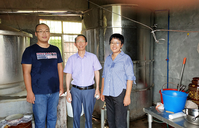 2020.1.8雅大釀酒設(shè)備廠家釀酒國匠親自指導(dǎo)的黃莉萍，如今做得怎么樣了2