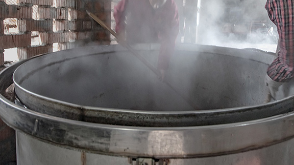 時(shí)隔三年，再次考察雅大不銹鋼釀酒設(shè)備，卻為酒坊擴(kuò)大規(guī)模