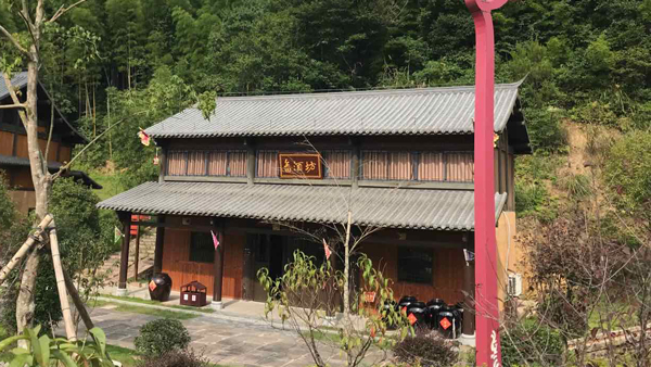 用白酒釀酒設(shè)備做酒時(shí)，環(huán)境因素對(duì)酒質(zhì)有哪些影響？