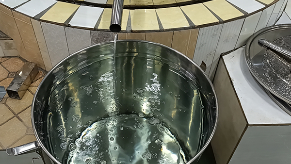 烤酒設(shè)備釀造的純糧酒到底有什么魅力？