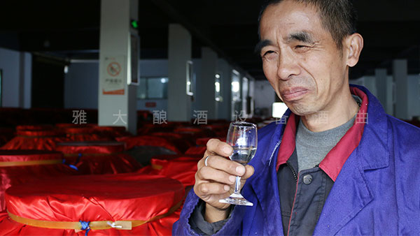 用蒸酒設(shè)備做酒，這些環(huán)節(jié)操作不當(dāng)易引起酒苦！