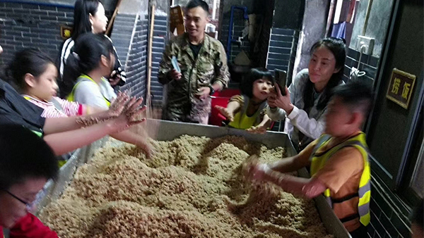 【蒸酒設備】酒廠體驗式營銷怎么做？