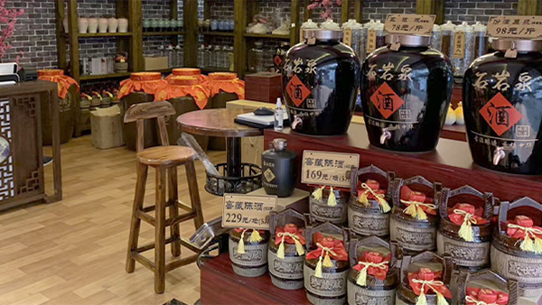 為什么你的酒坊總在找新客？聰明老板都在這3件事上“內(nèi)卷”